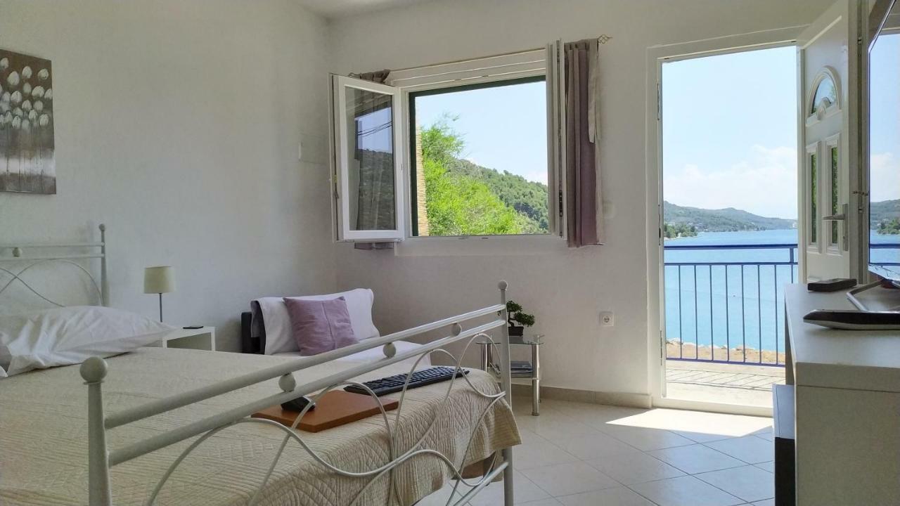 Studio Apartment Luce Marina Luaran gambar