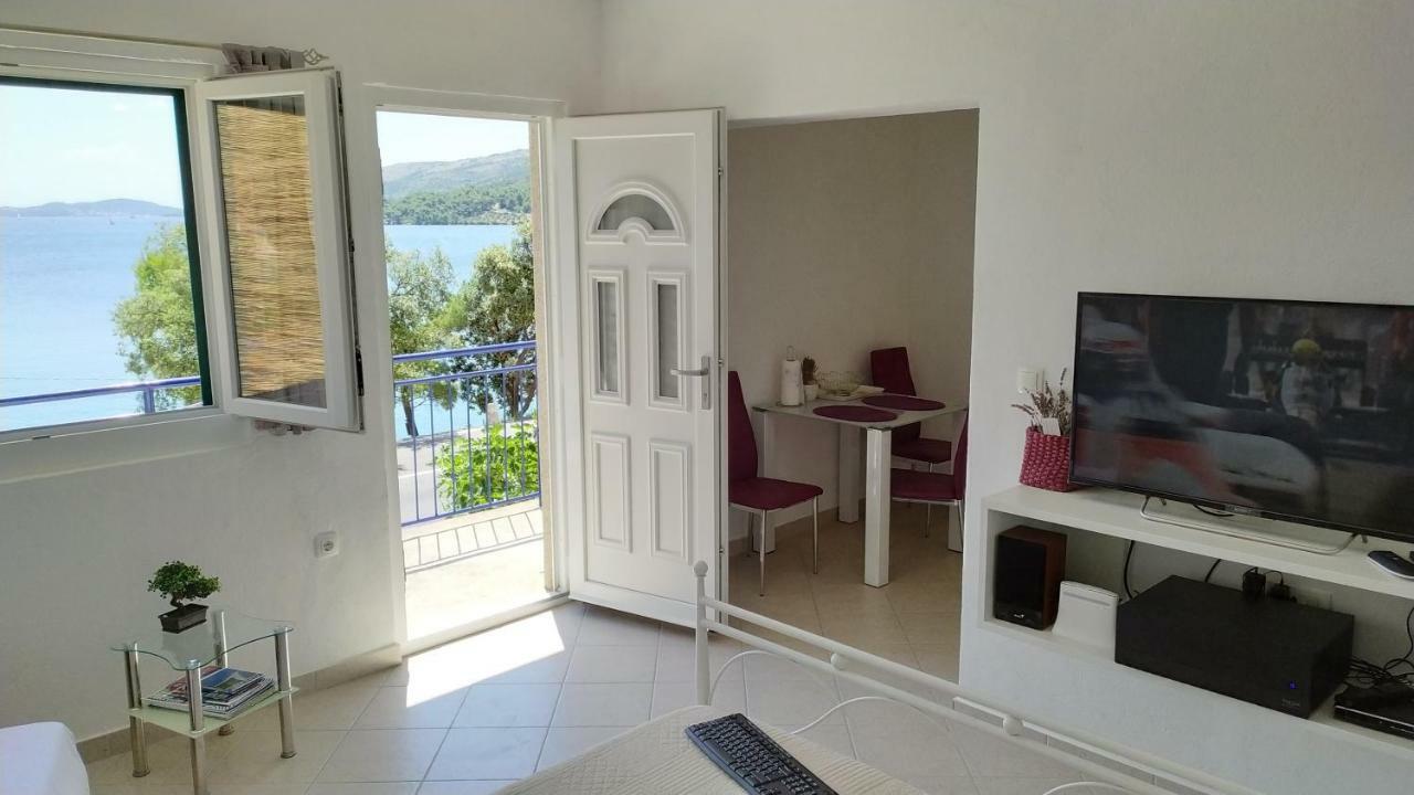 Studio Apartment Luce Marina Luaran gambar